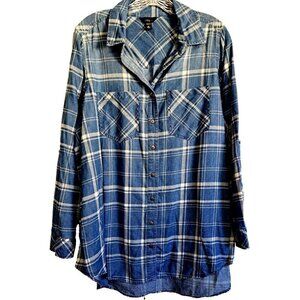intro. Woman 1X Blue Plaid Button Tab Long Sleeve Button Up Shirt Pockets
